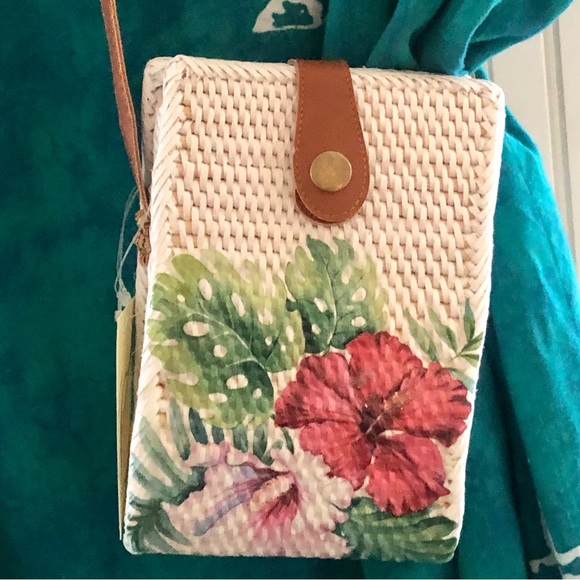 NWT! CollectionEighteen Hawaiian Hibiscus Straw Bag - Picture 1 of 8